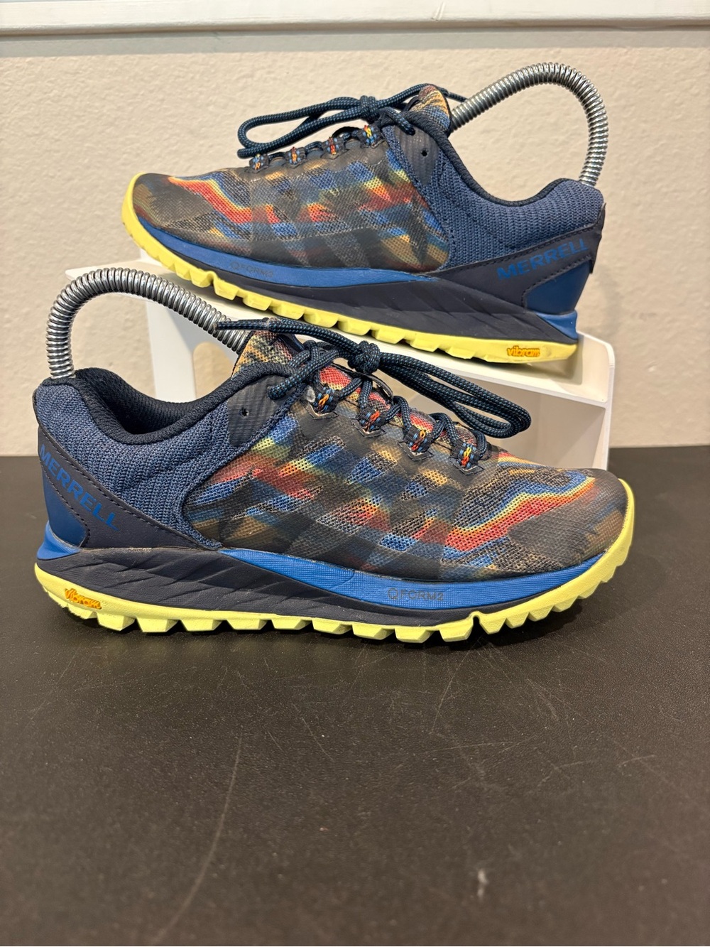 Merrell Antora 2 Rainbow Mountain 3 Trail Running Shoes Womens SIZE 5